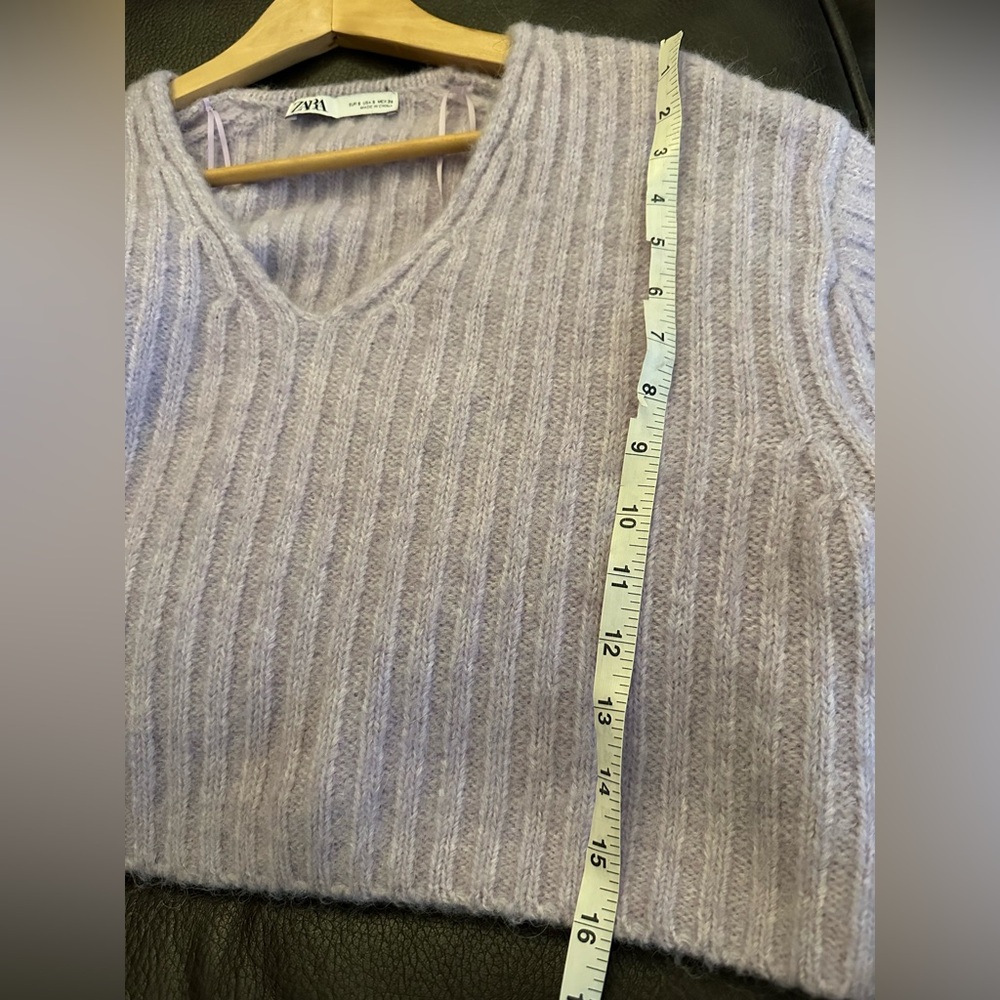 ZARA Cropped Sweater – Size Small 💜 - Picture 9 of 10